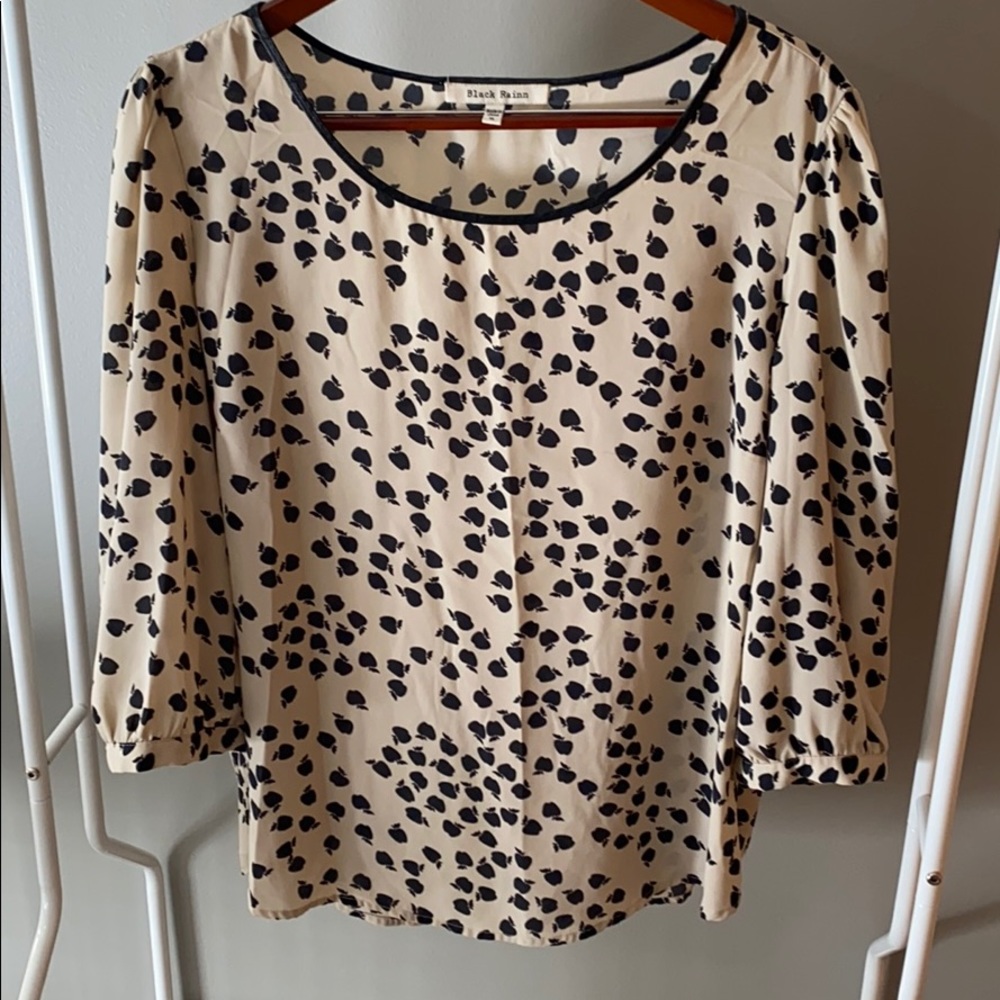 Black Rainn Apple Print Blouse Size XL